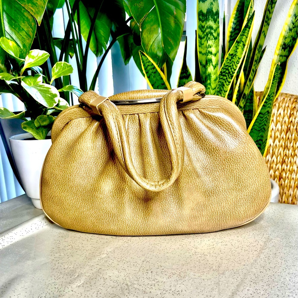 Beautiful Genuine Leather Vintage Bag!!